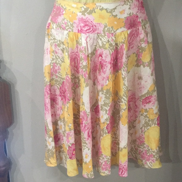 Ann Taylor Loft 6 pink yellow floral skirt - Picture 1 of 3